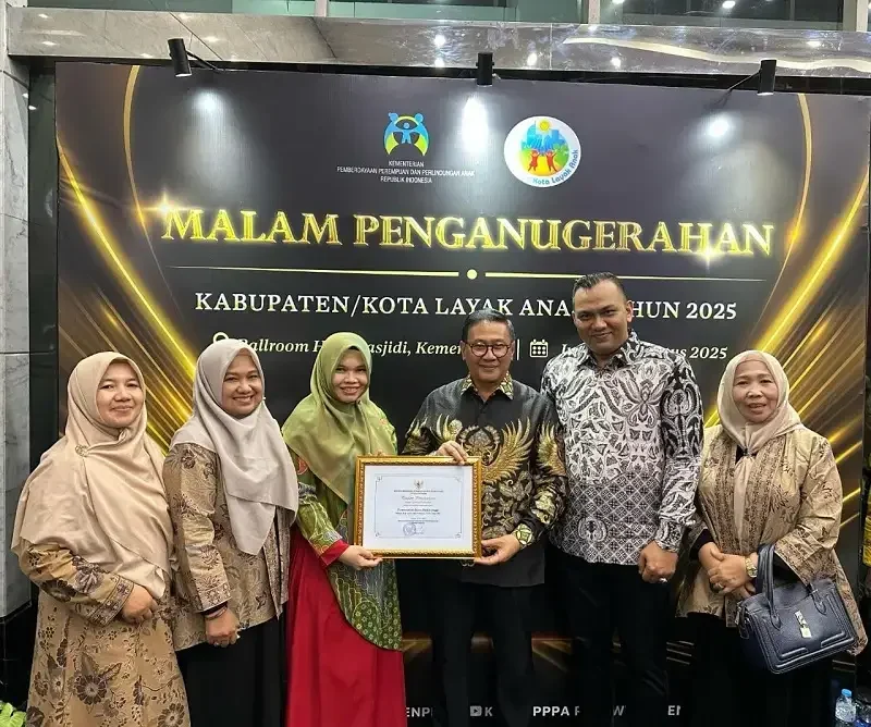 bukittinggi-raih-penghargaan-peringkat-utama-kota-layak-2025