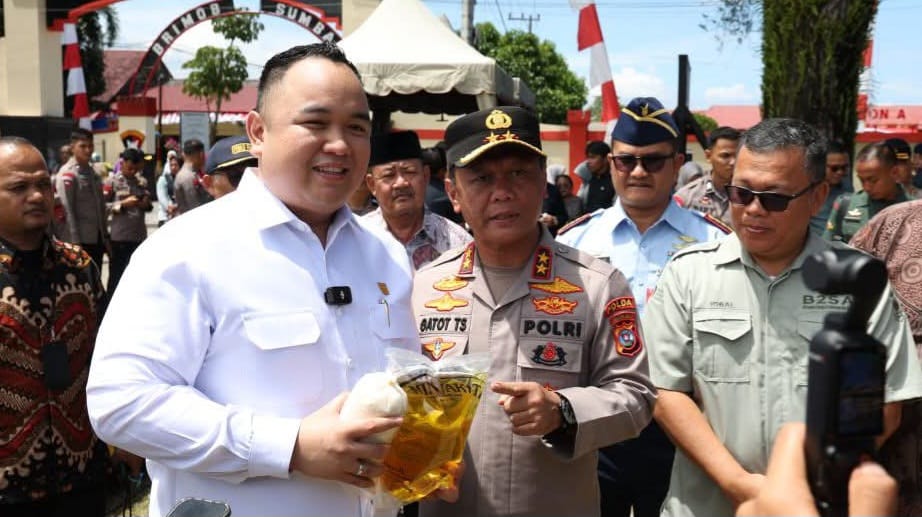 jaga-kestabilan-harga,-wakil-ketua-dprd-sumbar-hadiri-gerakan-pangan-murah-polri-di-mako-satbrimob