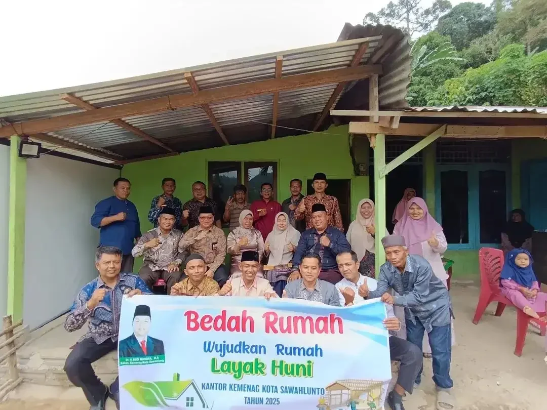 kemenag-sawahlunto-serahkan-rumah-layak-huni-program-berkah