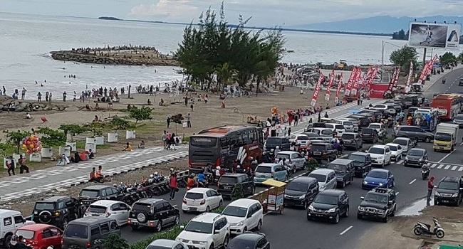 lima-destinasi-wisata-populer-di-sumatera-barat
