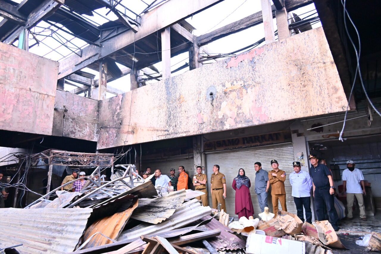 data-sementara-kebakaran-pasar-payakumbuh;-kerugian-rp65-miliar,-485-toko-ludes