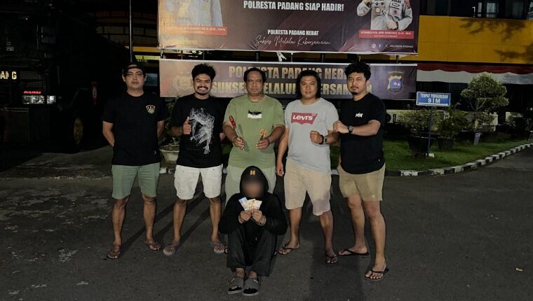 polisi-tangkap-pelaku-pencurian-di-smpn-7-padang,-terekam-cctv-saat-gasak-uang-guru