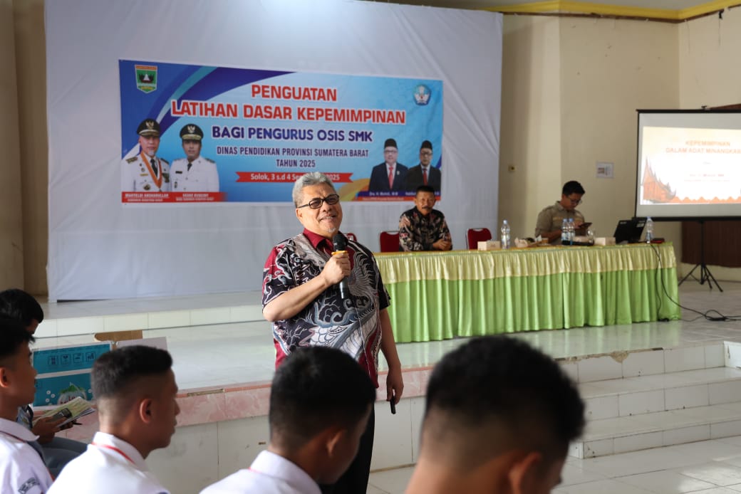 dari-pabrik-karet-ke-kursi-parlemen,-perjalanan-hidup-ketua-dprd-sumbar-muhidi