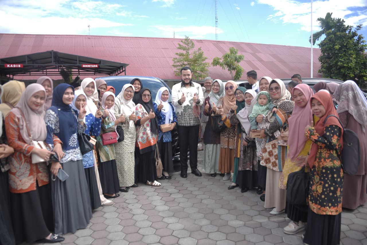 perluas-jangkauan-progul-padang-juara,-150-guru-paud-lanjutkan-pendidikan-s1-di-unp