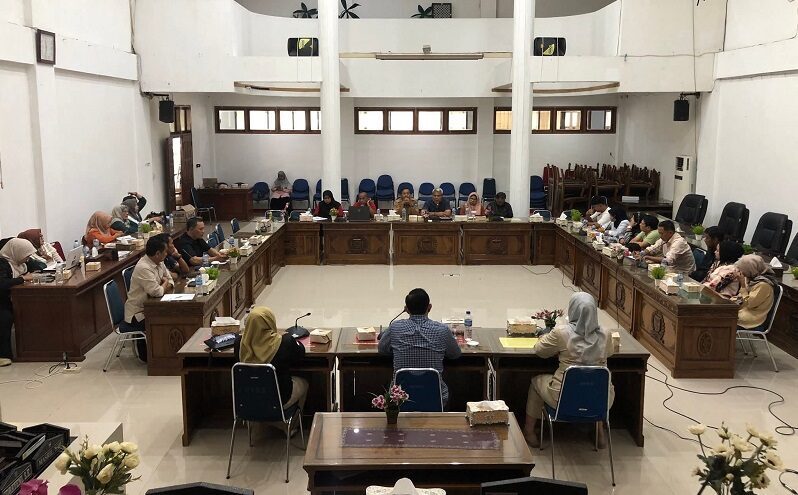 pedagang-kuliner-sawahlunto-mengeluh-pendapatan-menurun-sejak-pindah-ke-kawasan-silo