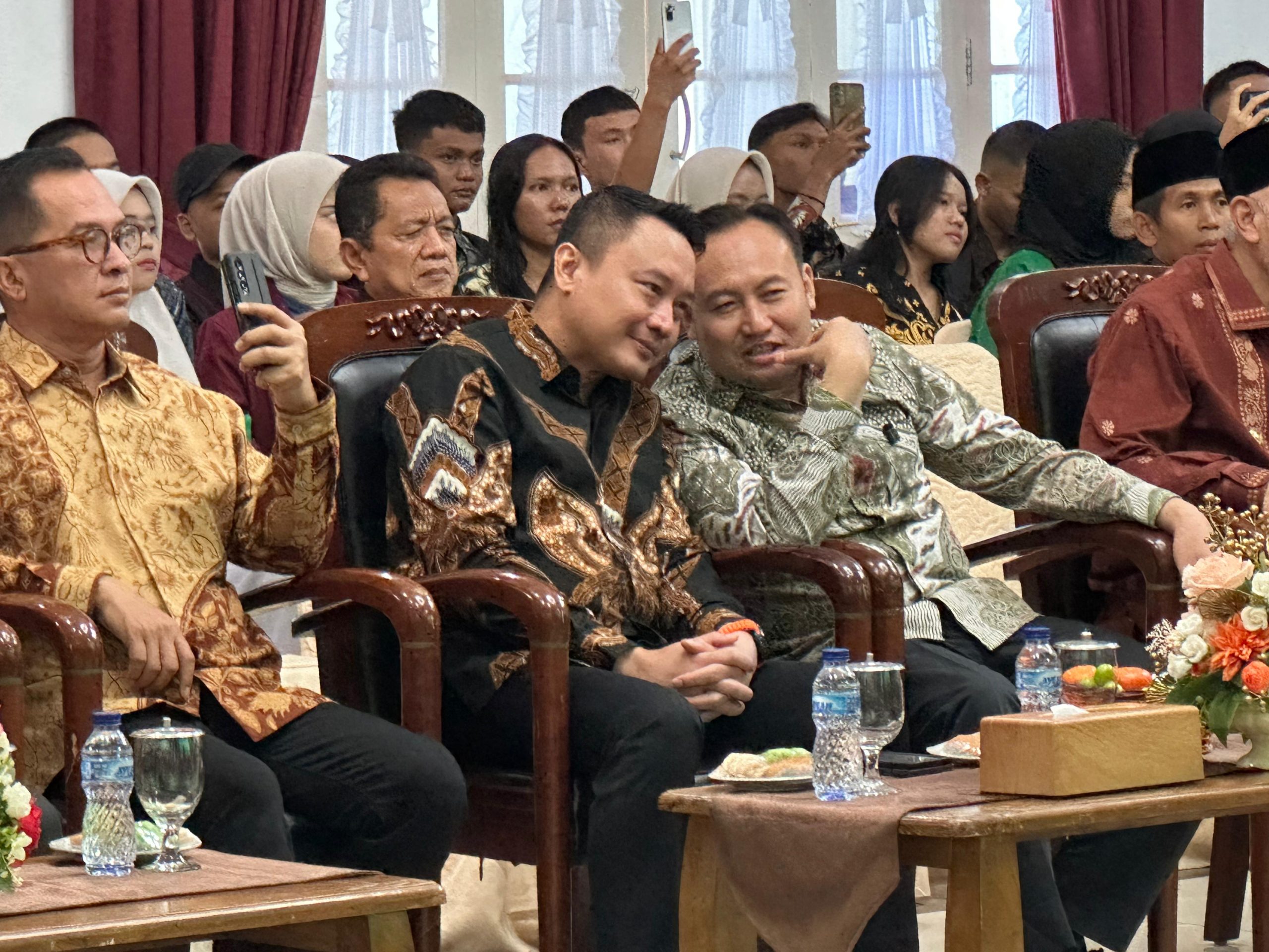 sumbar-cerdas-bertani,-rahmat-saleh-dorong-milenial-kembangkan-pertanian-modern