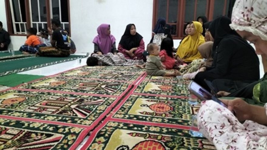 mahasiswa-kkn-uin-mahmud-yunus-batusangkar-ikut-serta-dalam-wirid-pengajian-di-surau-al-fatah-dan-masjid-baitul-hikmah-dusun-kalo-kalo,-jorong-mawar-i-lubuk-jantan