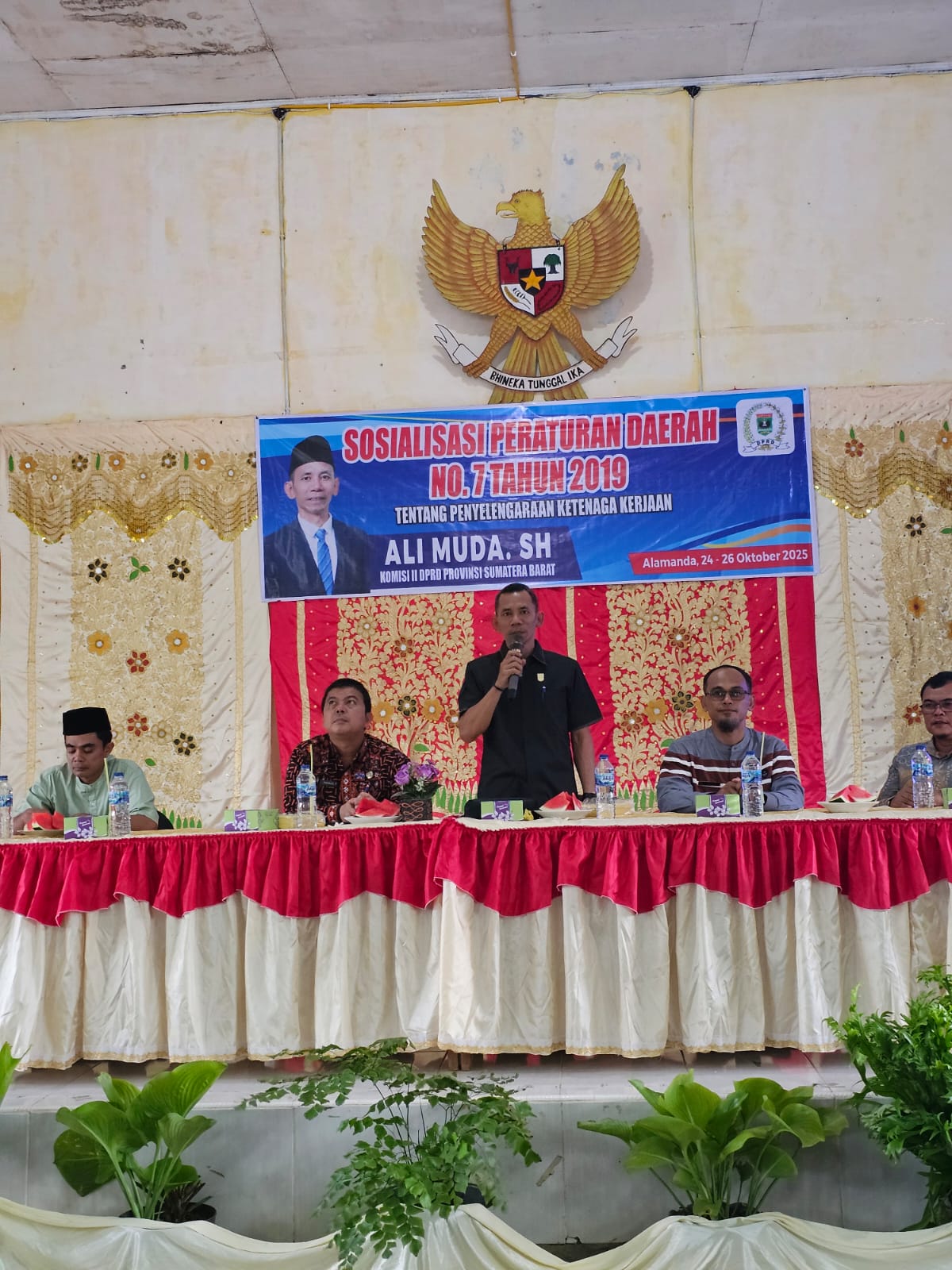 ali-muda-sosialisasikan-perda-ketenagakerjaan-di-kinali-pasbar