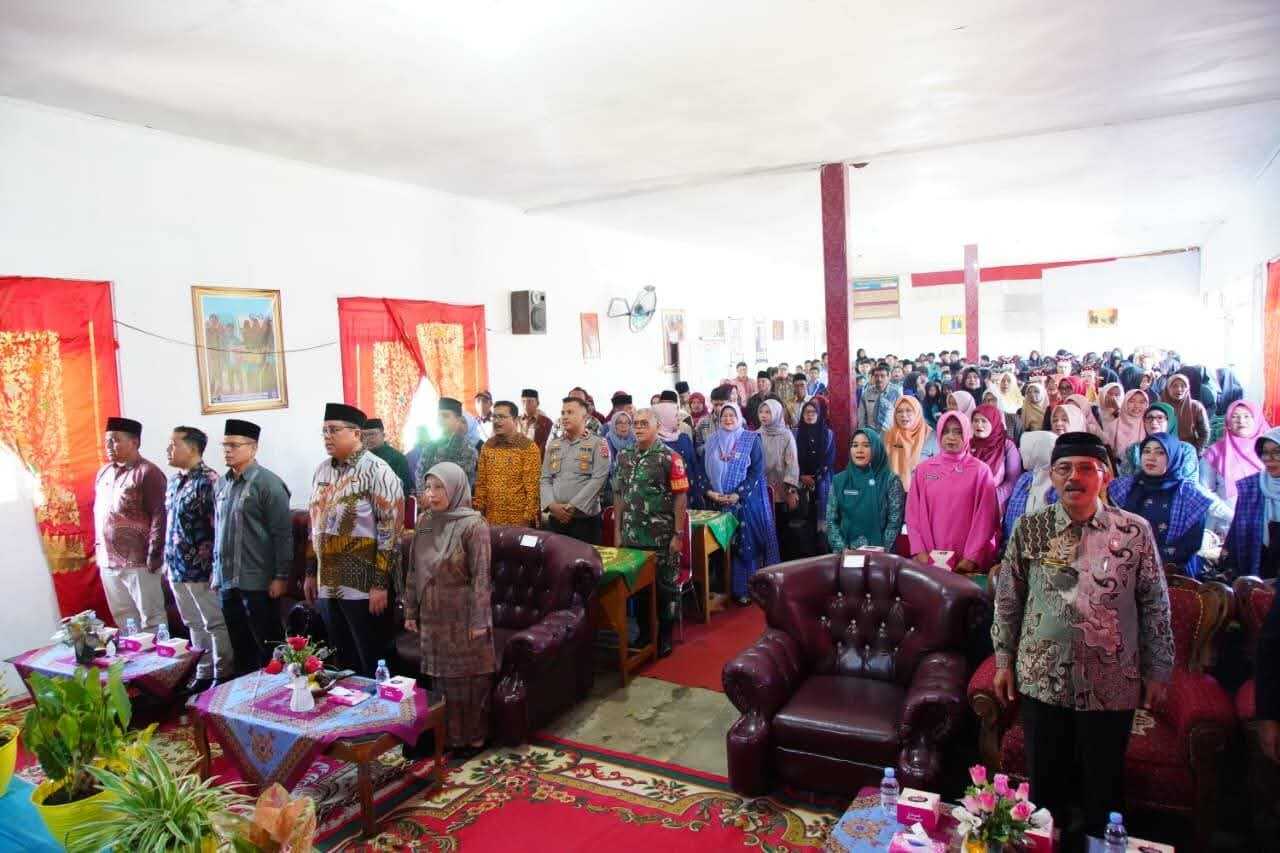 smp-1-tanjung-baru-dan-smp-1-lintau-buo-sekolah-binaan-bundo-kanduang-tanah-datar