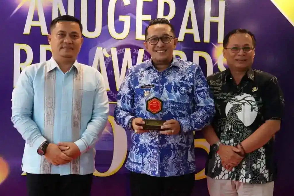 pemkab-tanah-datar-raih-rri-award-2025-kategori-fotografi-jurnalistik-terbaik