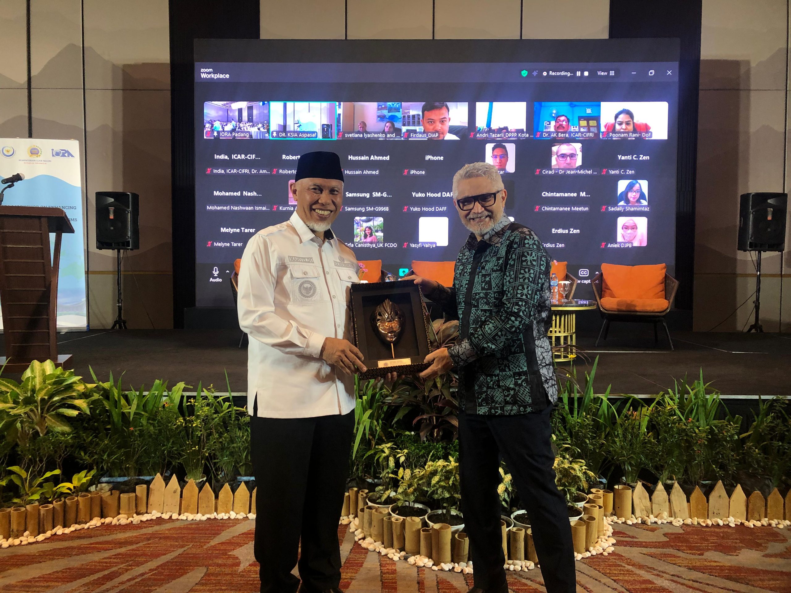 buka-workshop-iora,-gubernur-mahyeldi-tegaskan-komitmen-sumbar-perkuat-biosecurity-perikanan