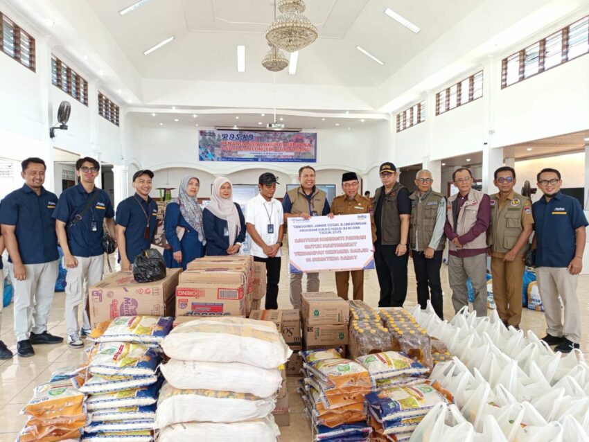 perum-bulog-sigap-salurkan-bantuan-logistik-korban-bencana-padang