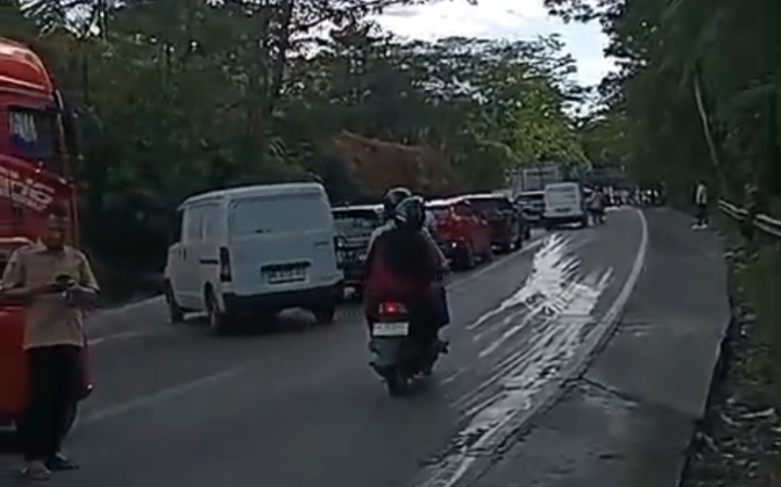 sitinjau-lauik-lumpuh,-muhammadiyah-sumbar-minta-pemerintah-bertindak-cepat