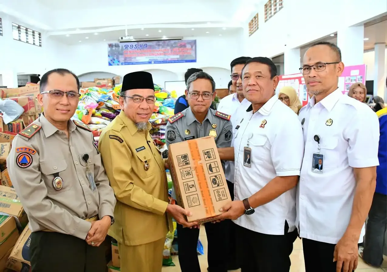 kemenimipas-sumbar-kirim-10-ton-beras,-bantu-padang-bangkit-dari-banjir