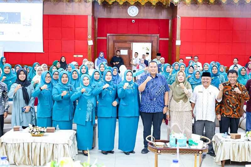 tp-pkk-kota-pariaman-peringati-hari-kesatuan-gerak-pkk