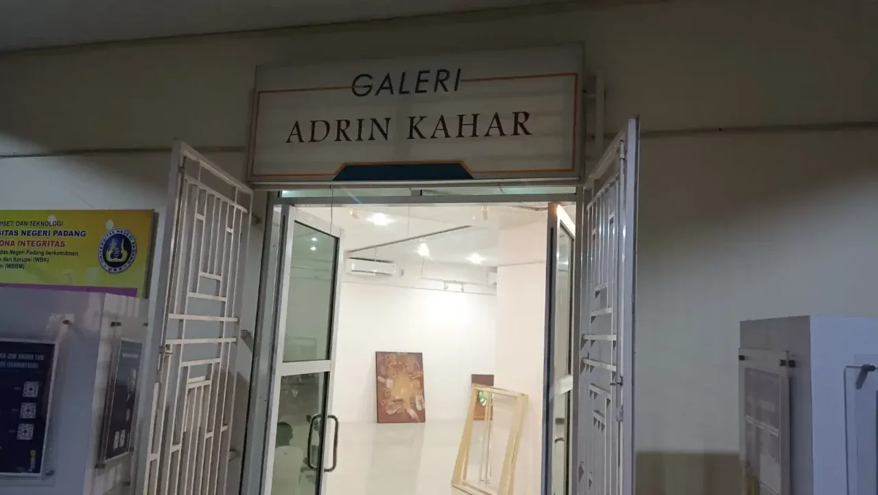 mahasiswa-unp-gelar-pameran-‘ilia-mudiak’,-jembatani-hulu-hilir-seni