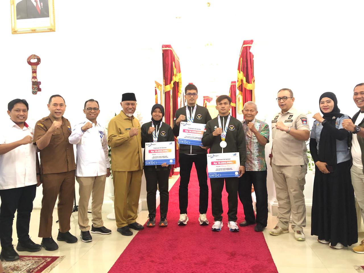 gubernur-mahyeldi-apresiasi-atlet-sumbar-peraih-medali-sea-games-2025-thailand