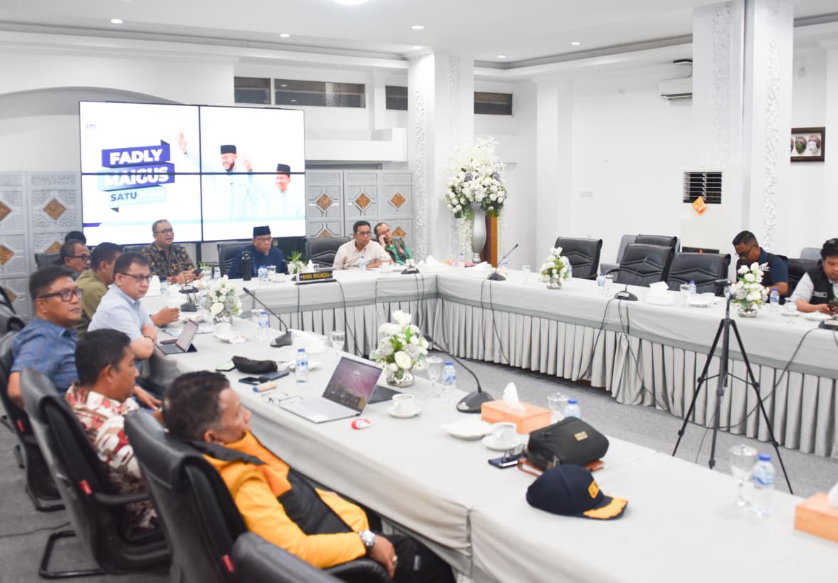 rakor-dengan-kementerian,-maigus:-padang-komit-percepat-pembangunan-huntara