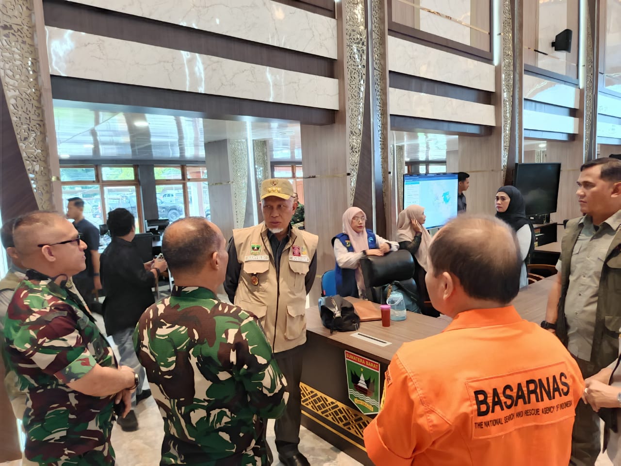 bencana-sumbar, -pemerintah-fokus-buka-akses-dan-pulihkan-infrastruktur