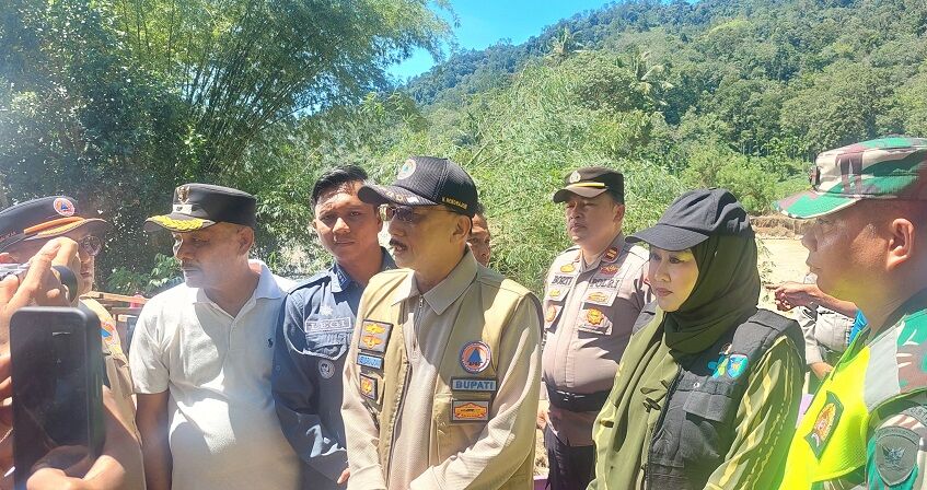 11-kecamatan-di-pesisir-selatan-terdampak-bencana