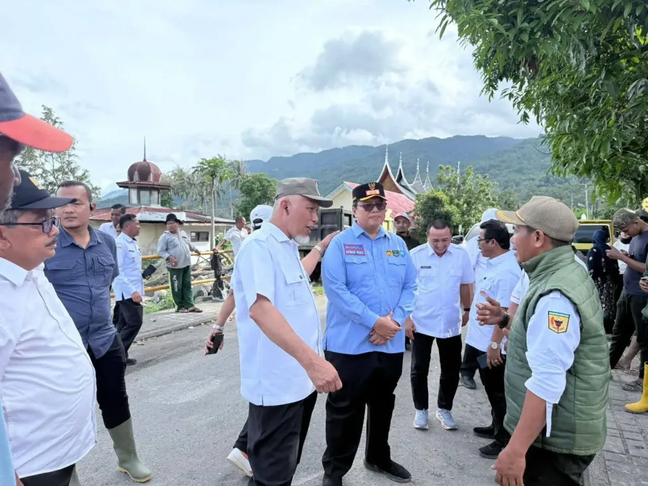 warga-batipuh-selatan-sampaikan-keluhan-pascabencana-ke-gubernur-sumbar