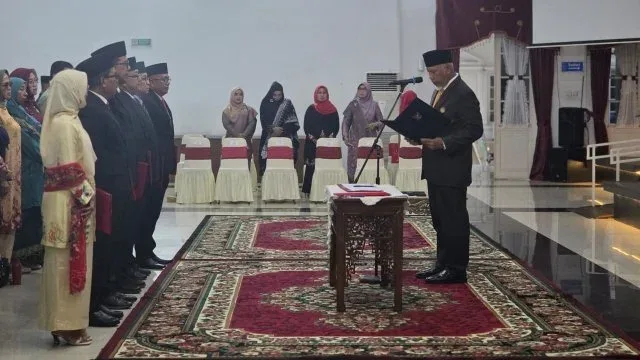 gubernur-sumbar-lantik-6-pejabat,-al-amin-gantikan-syefdinon