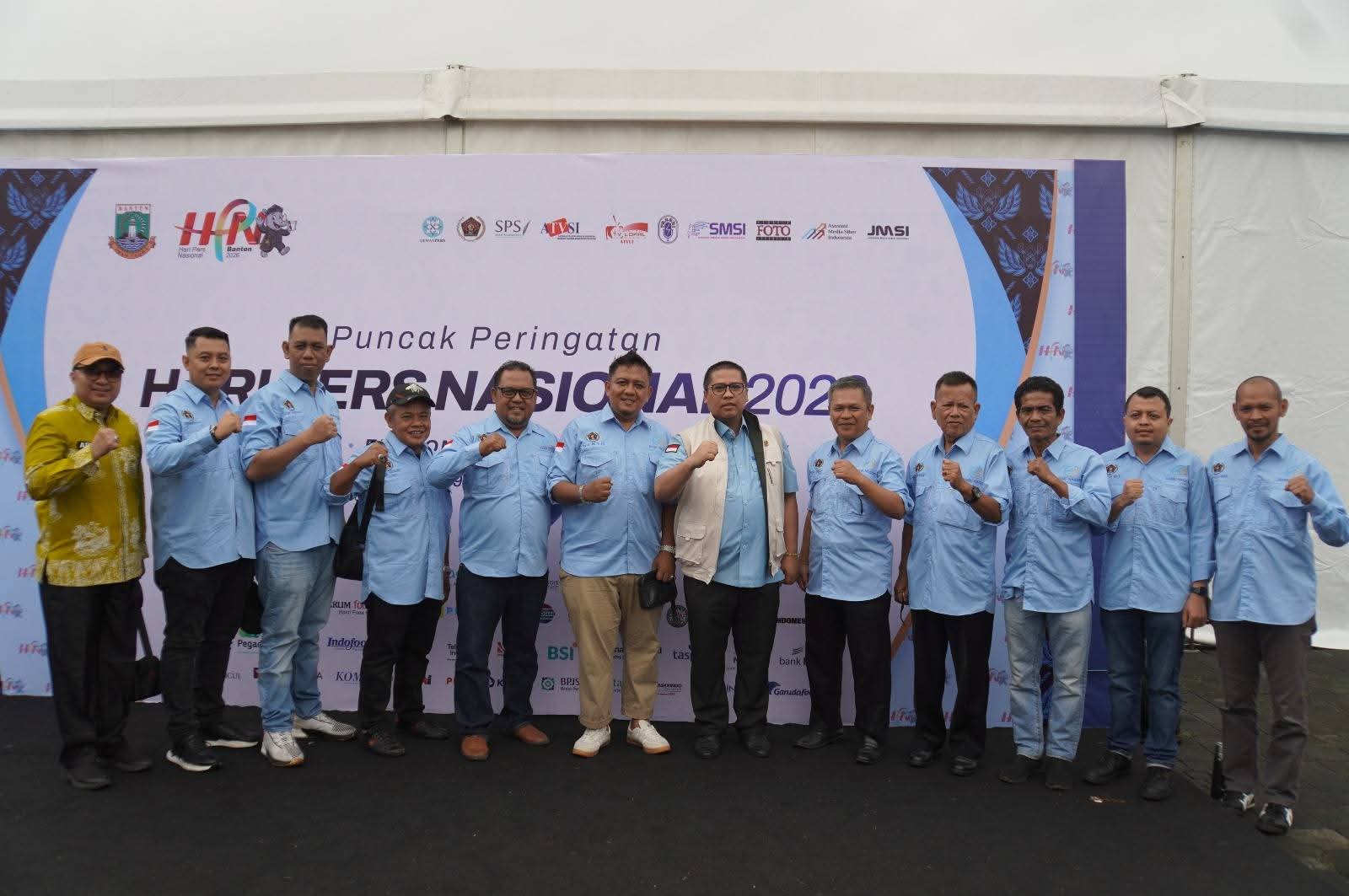 wako-hendri-arnis-bersama-pimpinan-dprd-dan-pwi-padang-panjang-hadiri-puncak-hpn-2026-di-banten