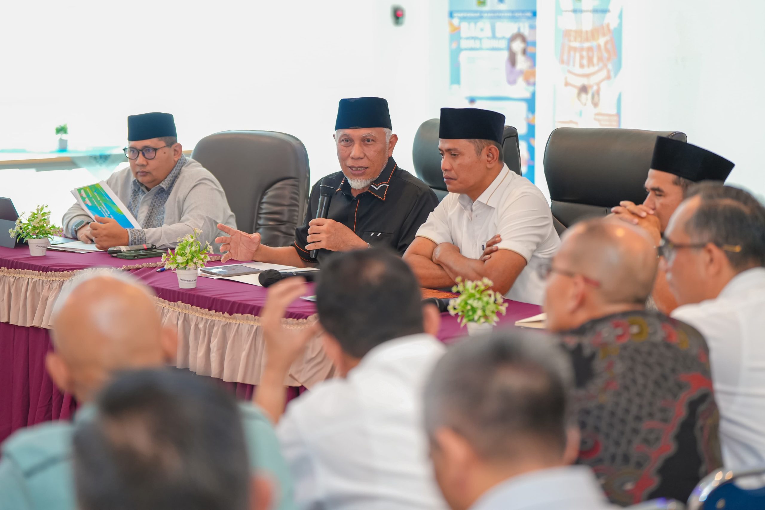 gubernur-mahyeldi:-percepatan-rehabilitasi-infrastruktur-jadi-kunci-kebangkitan-ekonomi-kabupaten-solok