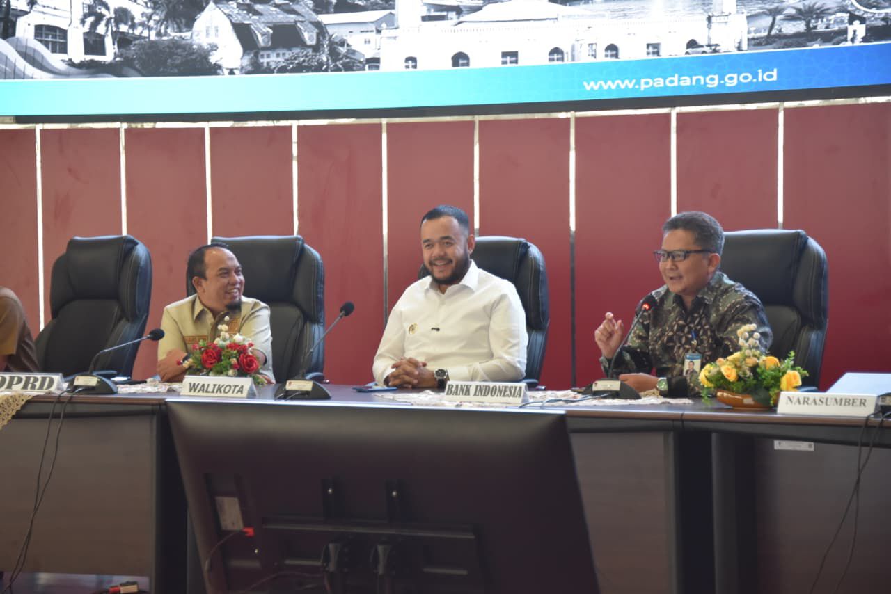 forum-ranwal-rkpd,-wako-fadly-amran:-wujudkan-kejayaan-kota-padang-lewat-8-misi-dan-9-progul