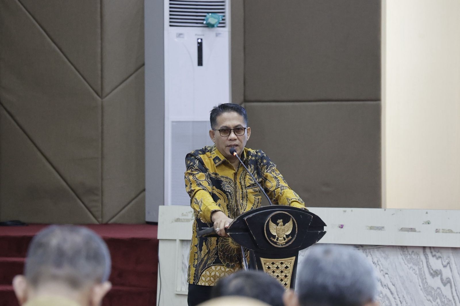 wakil-ketua-dprd-sumbar-evi-yandri:-pajak-air-permukaan-dirancang-tak-bebani-investor