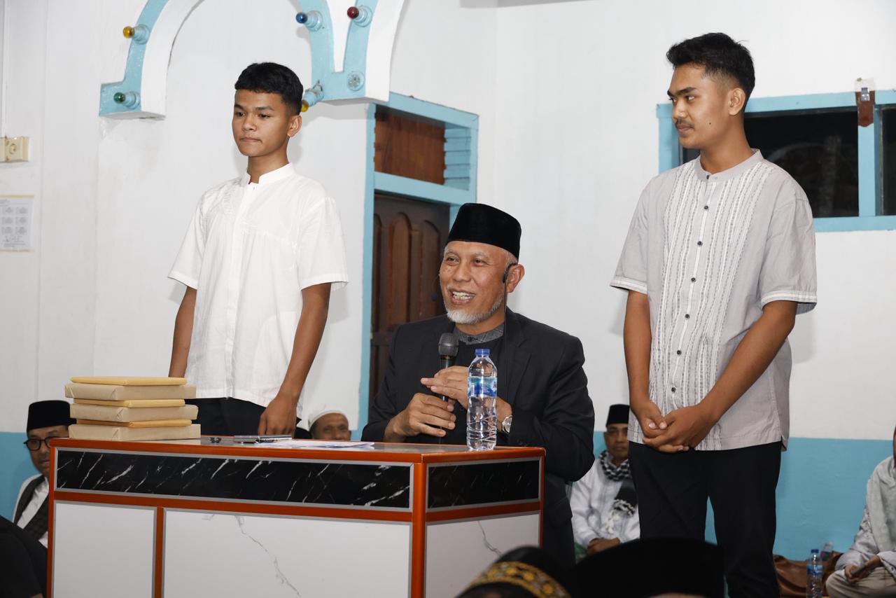 gubernur-akhiri-kegiatan-safari-ramadan-di-masjid-baiturrahman-di-solok-selatan