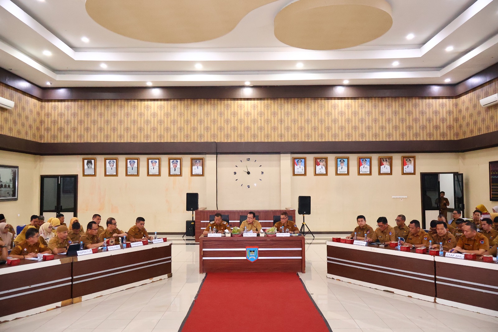 tak-ingin-ada-keluhan-masyarakat,-zulmaeta-genjot-kinerja-opd-lewat-dialog-evaluasi