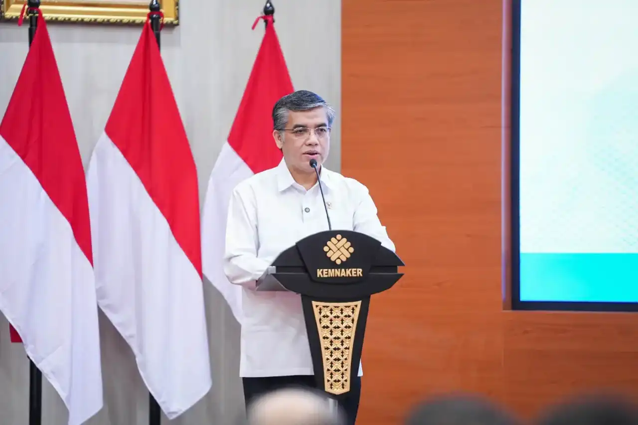 menaker-dorong-smk3-prioritaskan-kesehatan-mental-pekerja