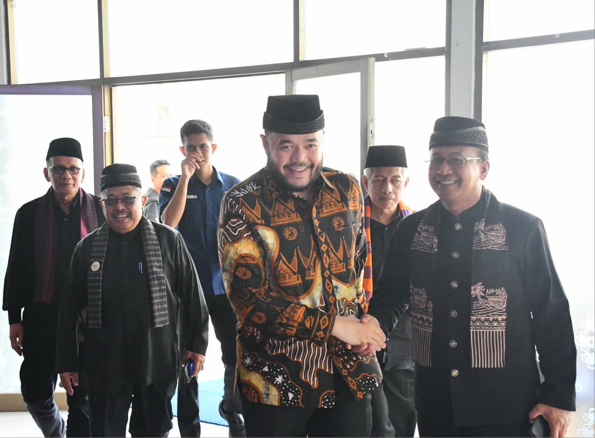 wako-fadly-amran-hadiri-sosialisasi-harmoni-hukum-pidana-adat