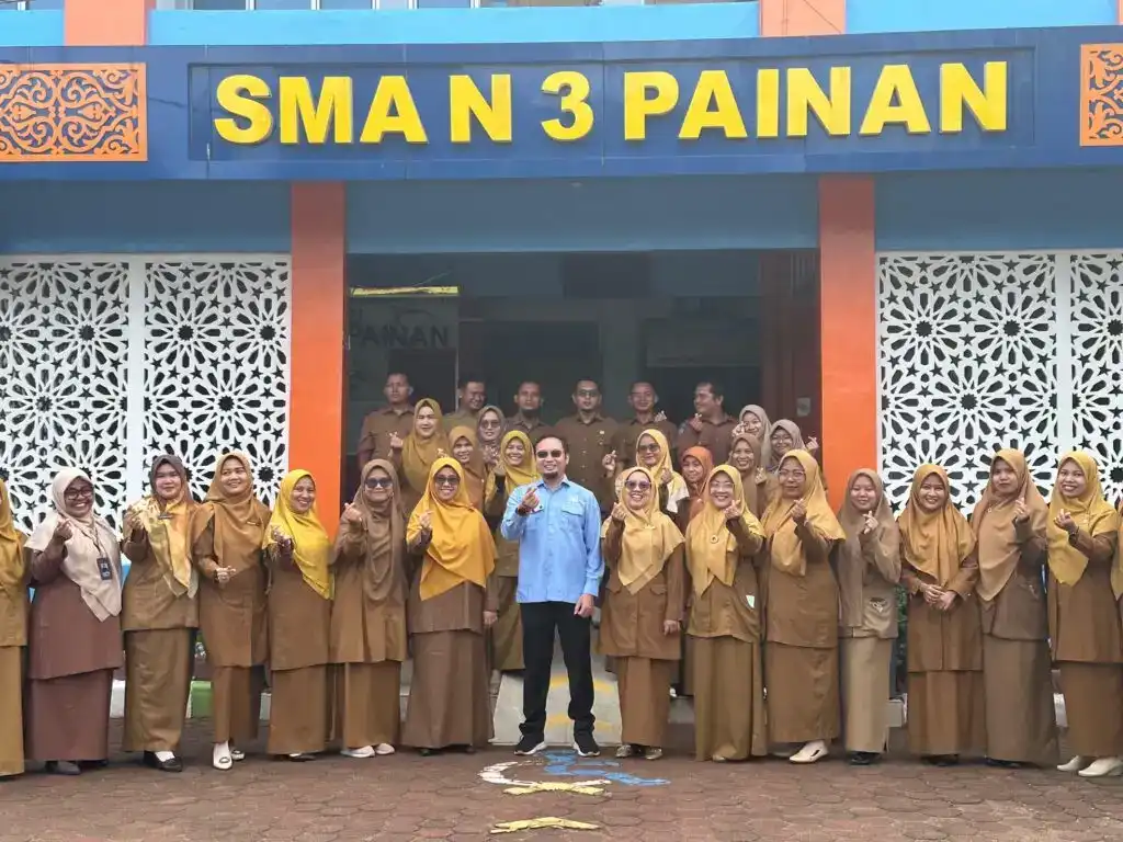 sma-n-3-painan-catat-58%-kelulusan-snbp,-rahmat-soroti-kualitas-pendidikan-daerah