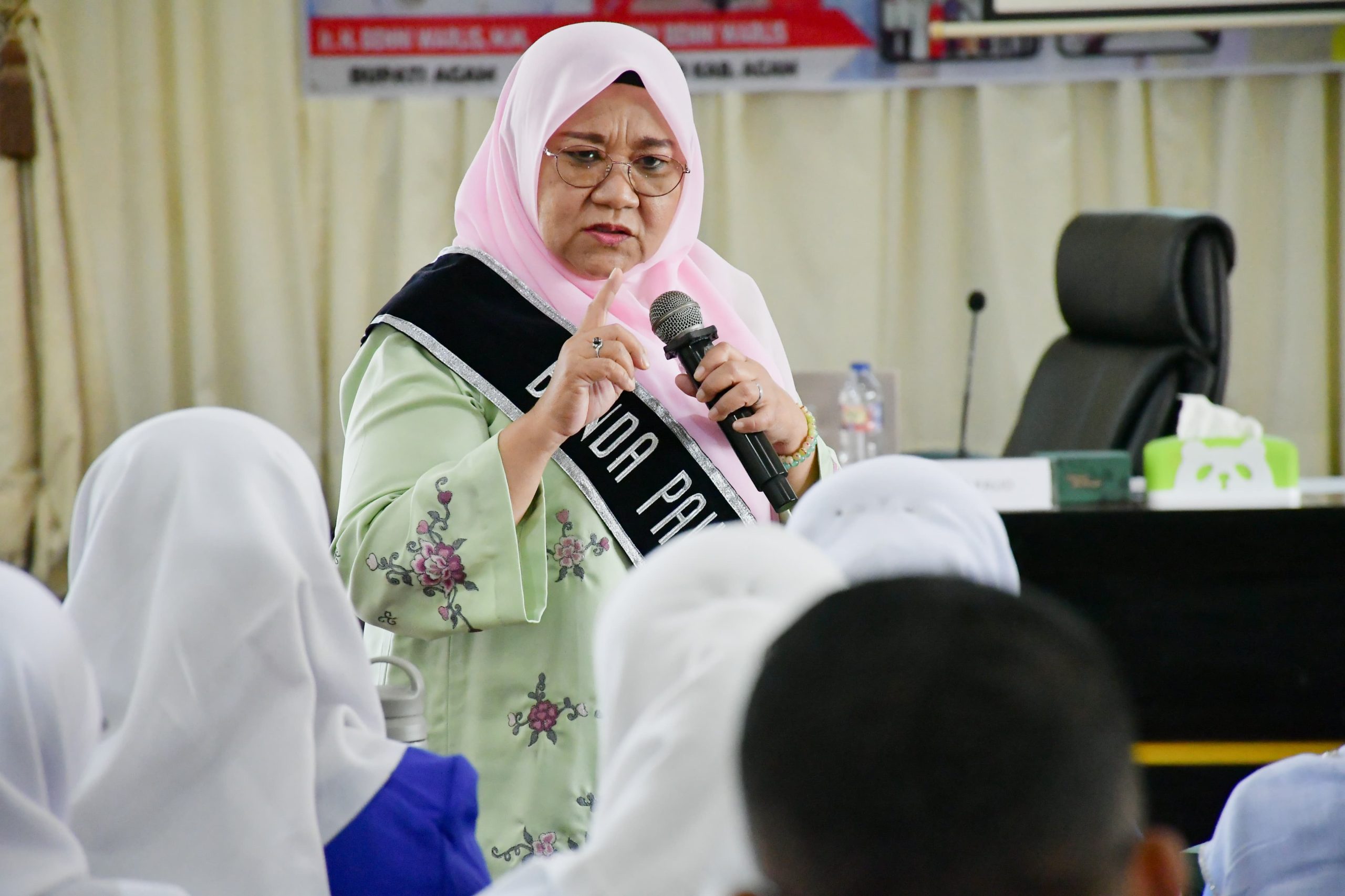 sosialisasi-wajib-belajar-satu-tahun-prasekolah-di-agam,-tantangan-guru-hadapi-generasi-alpha