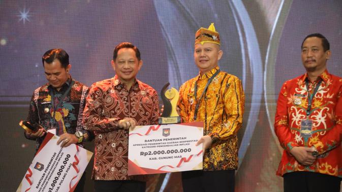 mendagri-seimbangkan-pengawasan-dan-insentif-bagi-pemerintah-daerah