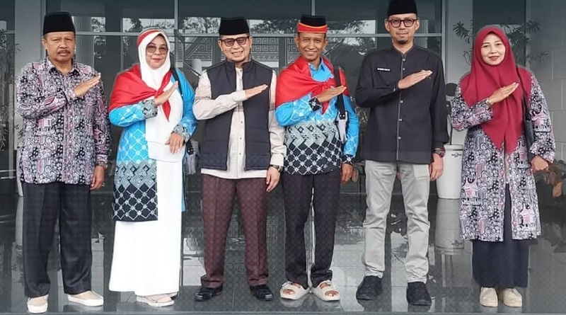 dua-jch-bukittinggi-kloter-14-bertolak-ke-embarkasi-padang