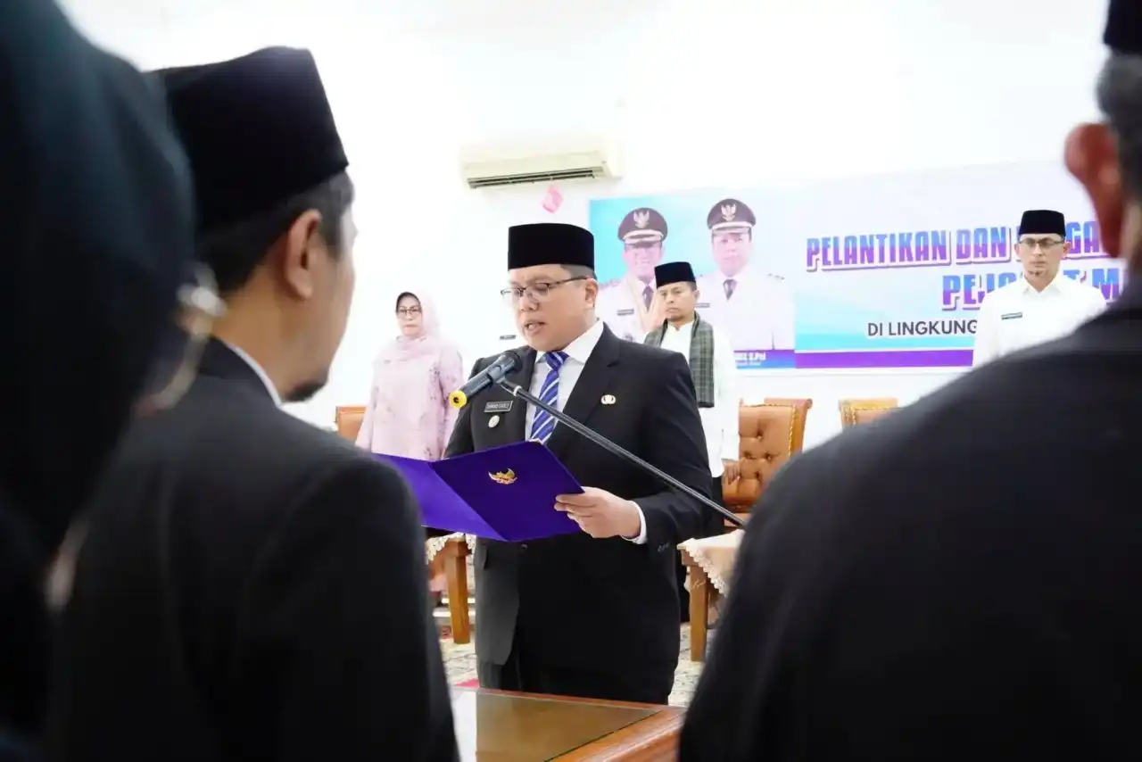 wakil-bupati-tanah-datar-lantik-delapan-belas-pejabat-manajerial