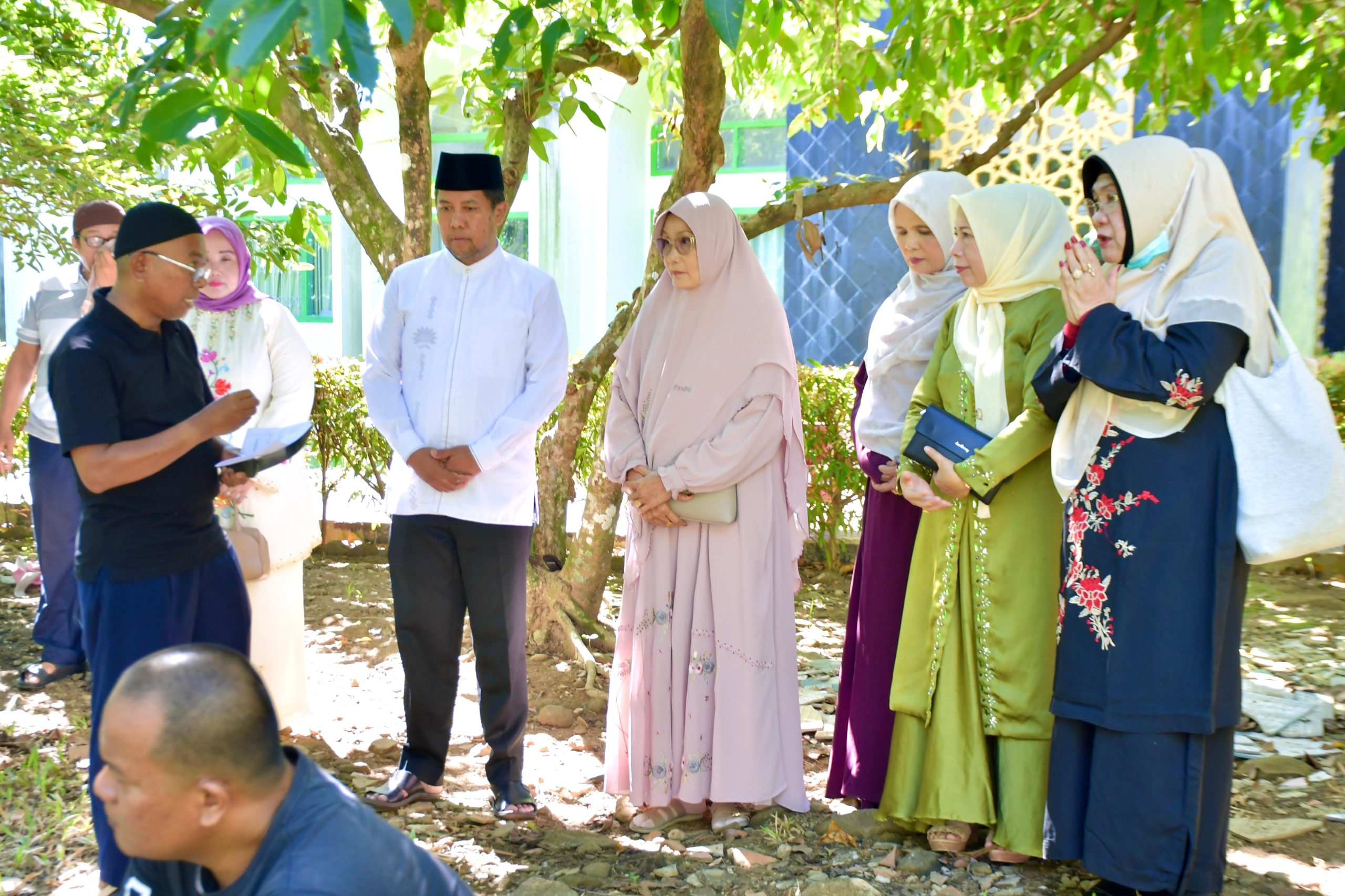 sekda-agam-hadiri-pemotongan-hewan-qurban-di-masjid-agung-nurul-falah-lubuk-basung