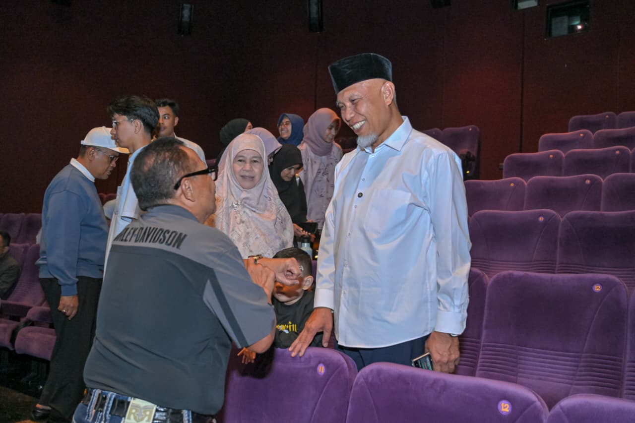 gubernur-mahyeldi-apresiasi-pesan-moral-dalam-film-“jangan-buang-ibu” 