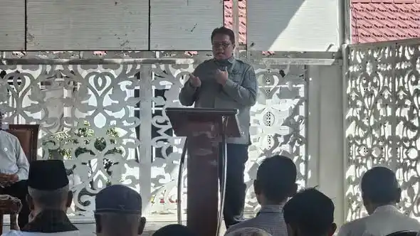 kemenaker-salurkan-bantuan-modal-usaha-bagi-tenaga-kerja-tanah-datar