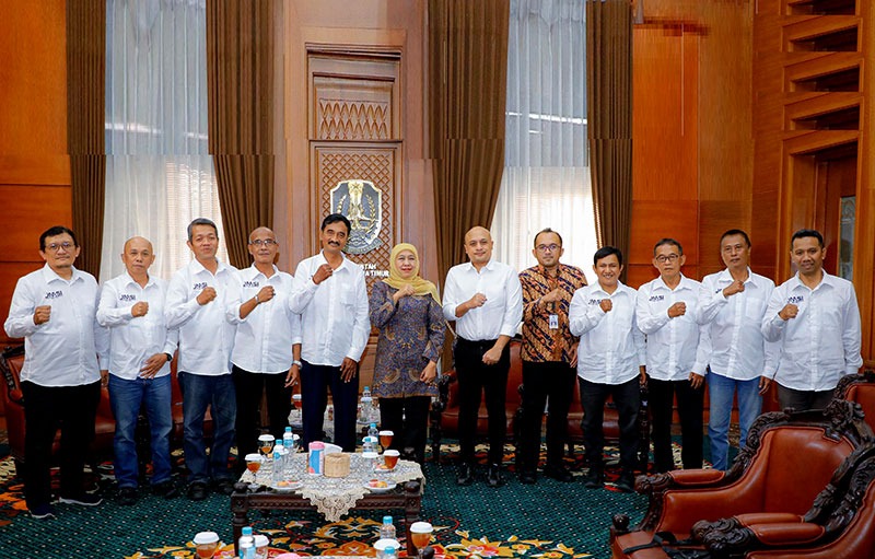 gubernur-khofifah-dorong-jmsi-jatim-ciptakan-media-berkualitas