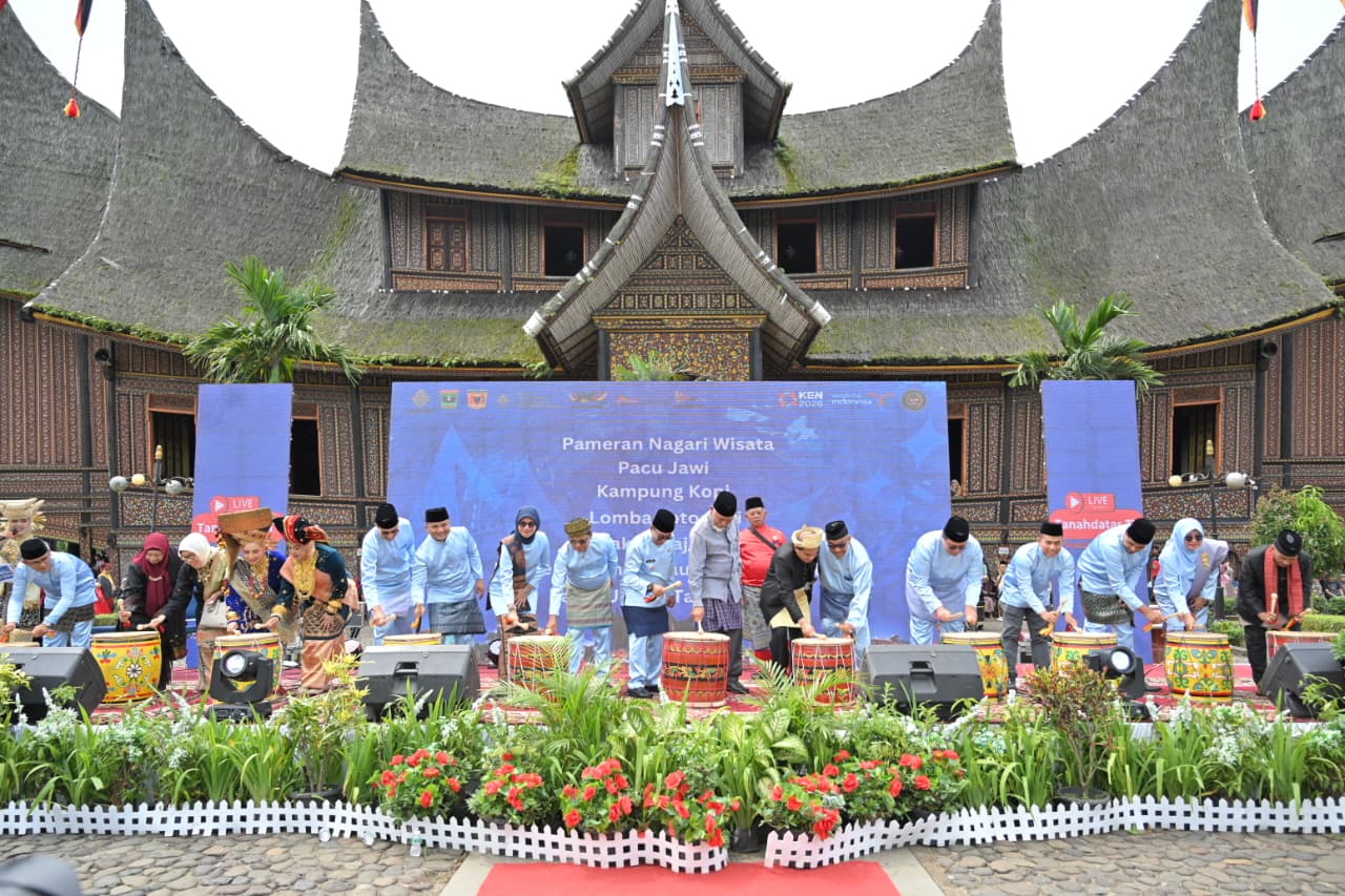 festival-minangkabau-2026-dibuka,-gubernur-tegaskan-budaya-jadi-penggerak-pariwisata-dan-ekonomi-masyarakat