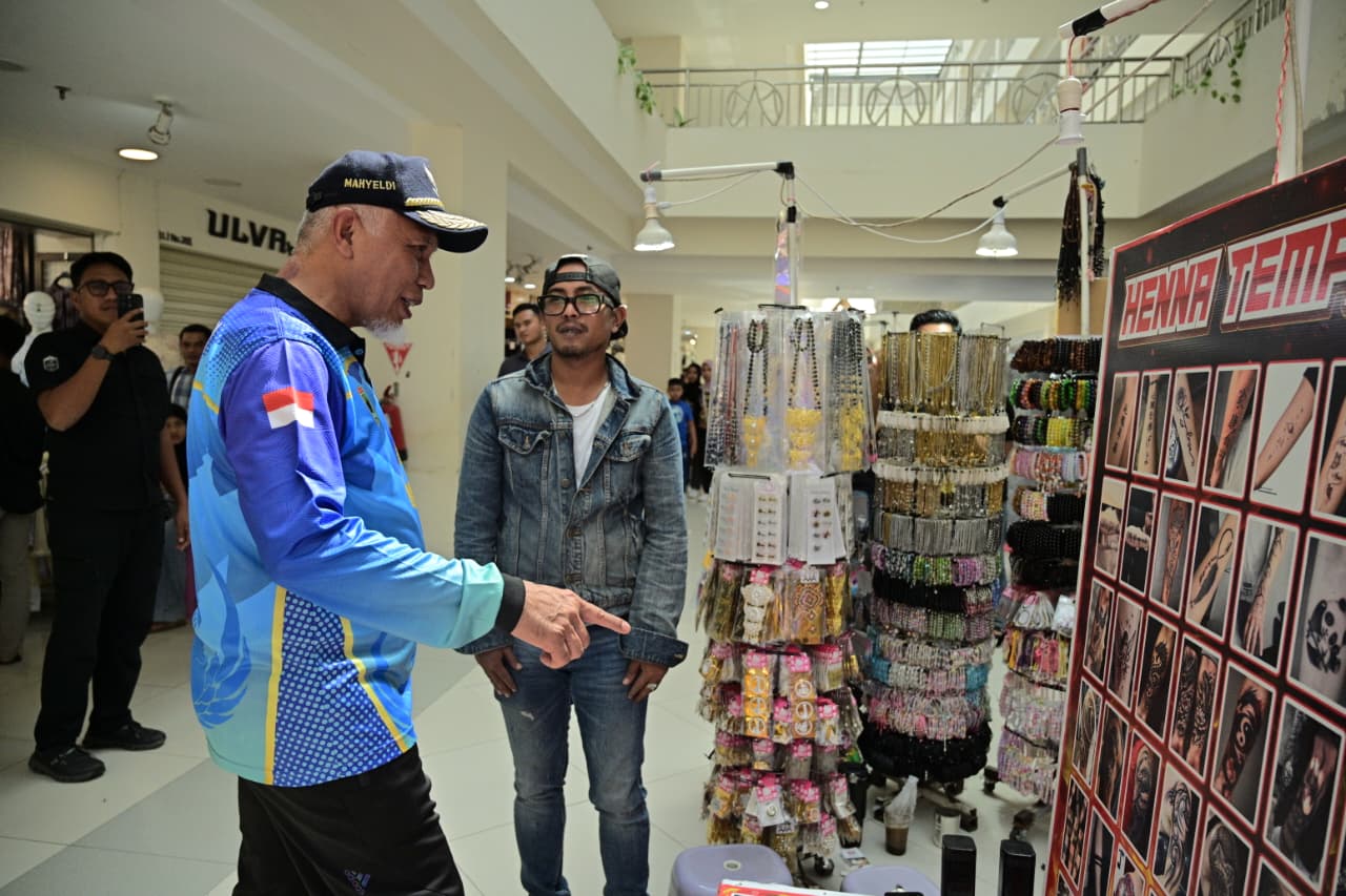 libur-panjang,-gubernur-ajak-wisatawan-dan-masyarakat-jaga-kebersihan-pasar-ateh-bukittinggi