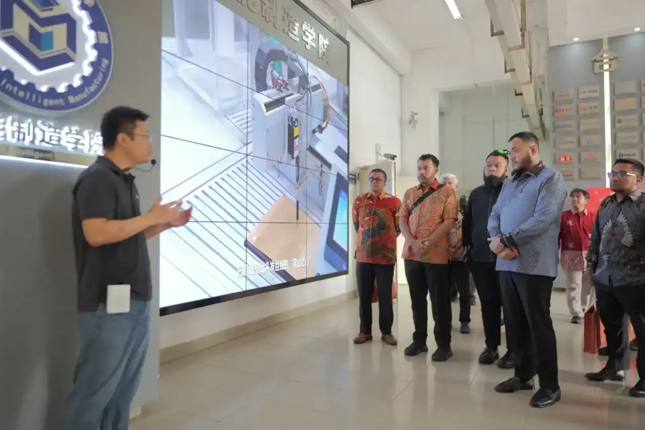 pemko-padang-perluas-beasiswa-luar-negeri-via-kemitraan-foshan-polytechnic