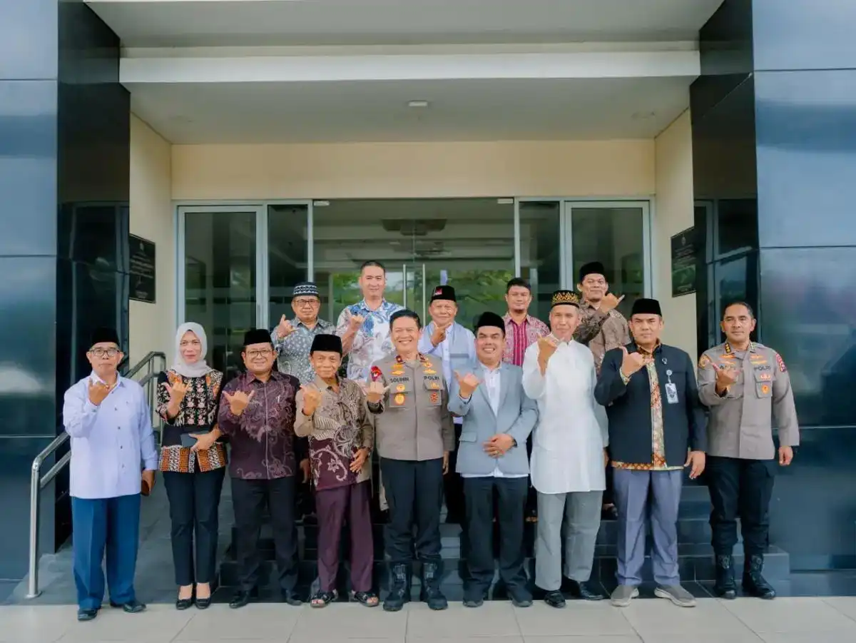 polda-sumbar-dan-mui-sepakati-standardisasi-saksi-ahli-perkara-keagamaan
