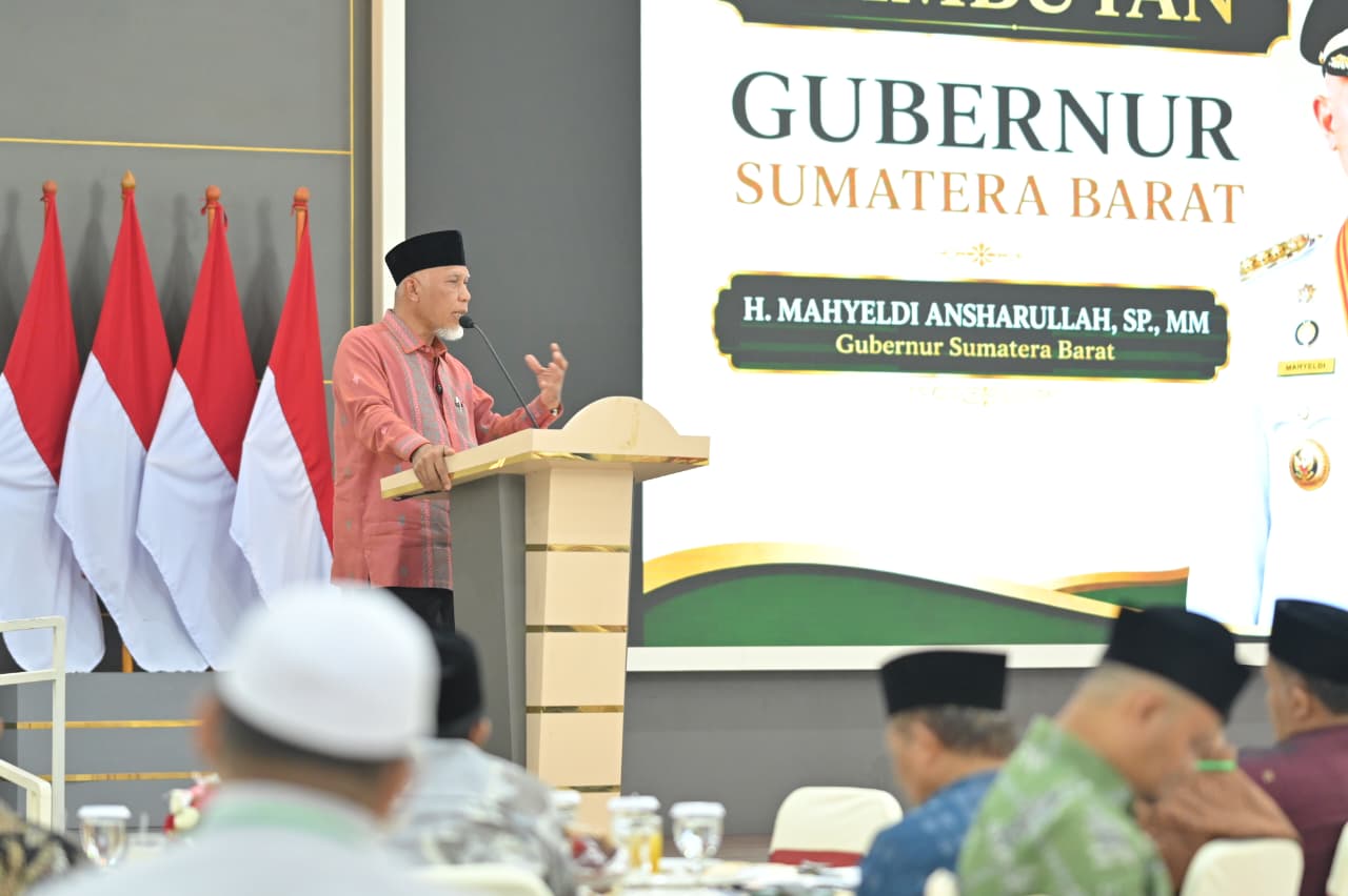 buka-musda-xi-mui-sumbar,-gubernur-mahyeldi-ajak-ulama-bersinergi-menjaga-nilai-abs-sbk