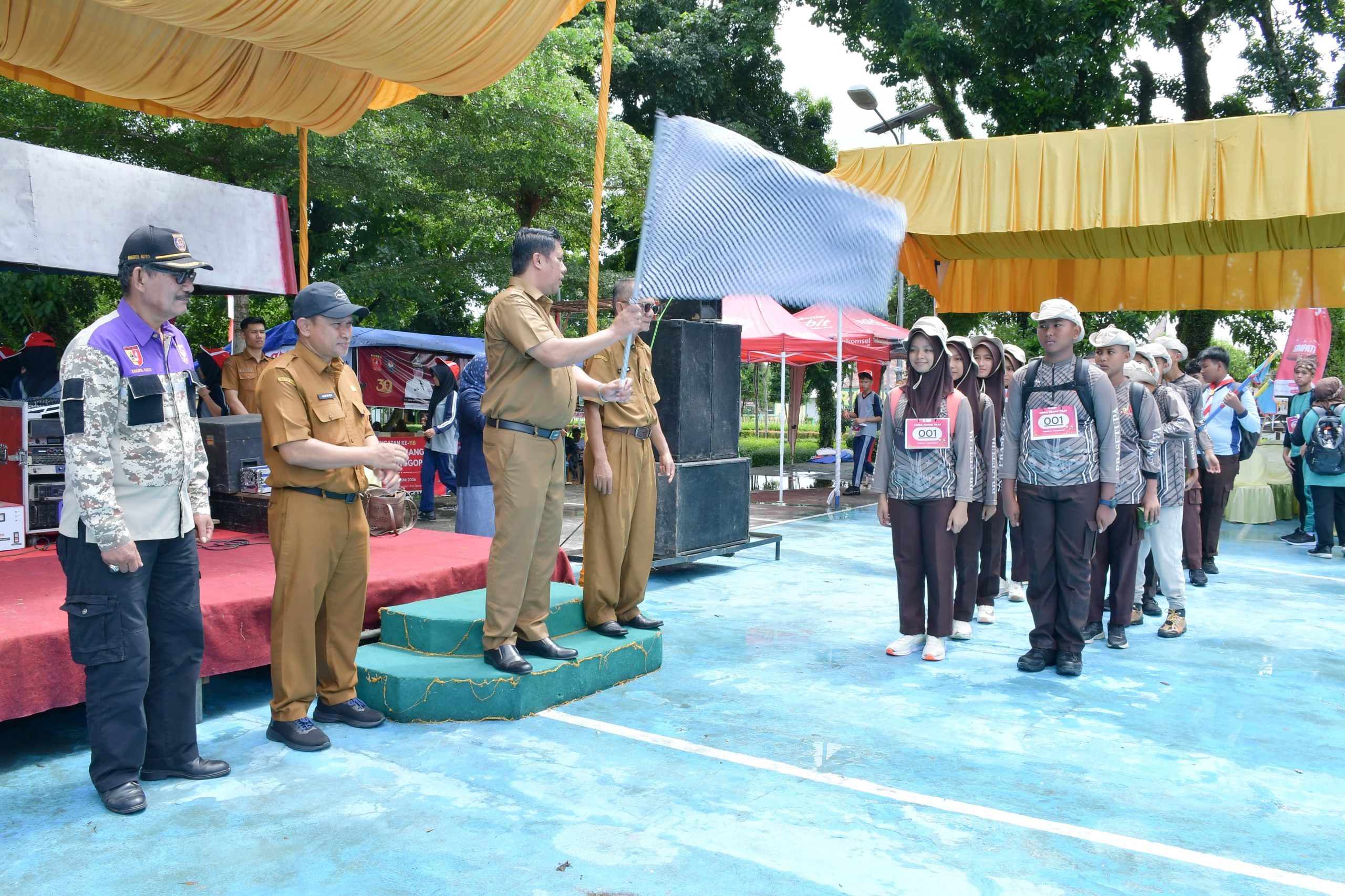 ratusan-pelajar-ikuti-napak-tilas-buya-hamka,-belajar-langsung-nilai-perjuangan-sang-ulama-besar