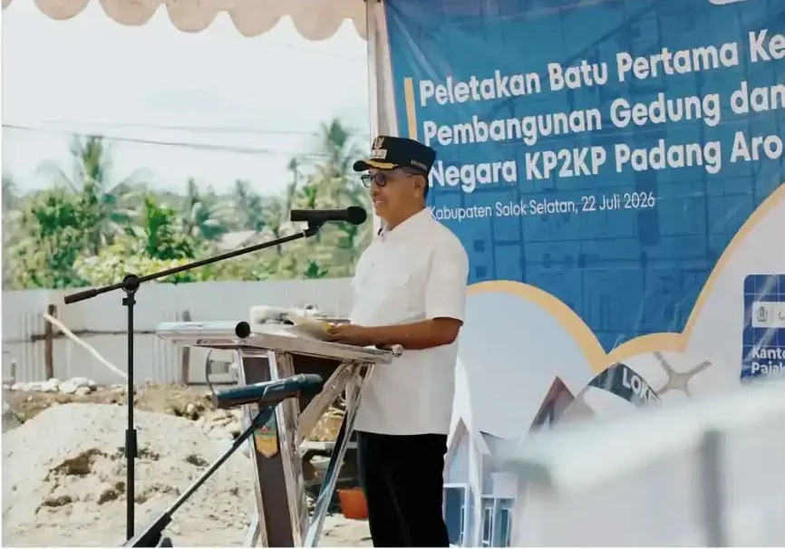 perkuat-layanan-pajak,-bupati-solsel-letakkan-batu-pertama-gedung-kp2kp